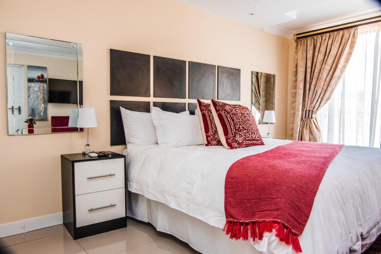 Royal Hills Lodge And Spa Thohoyandou Eksteriør bilde
